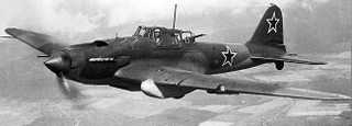 Illustration for article titled Meet The Ilyushin IL-102, The Most Gorgeously Ugly Combat Jet Ever
